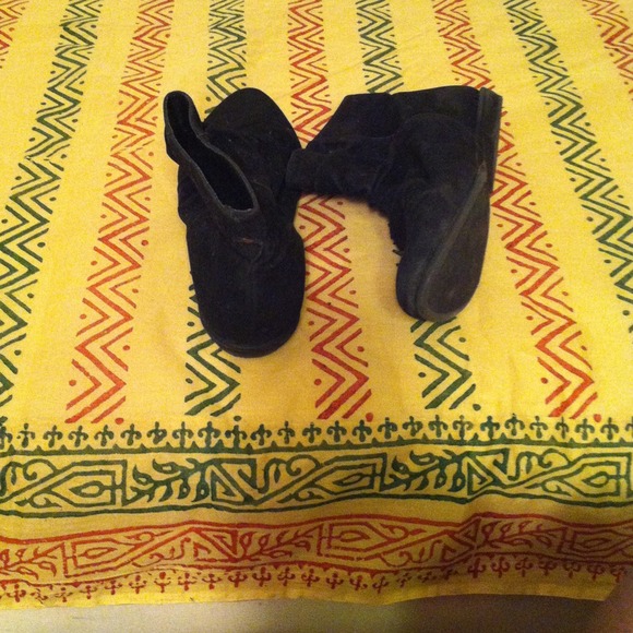 Black flat booties
