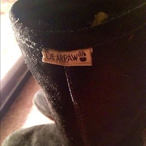 Woman's BearPaw Boots! SiZe 7!!