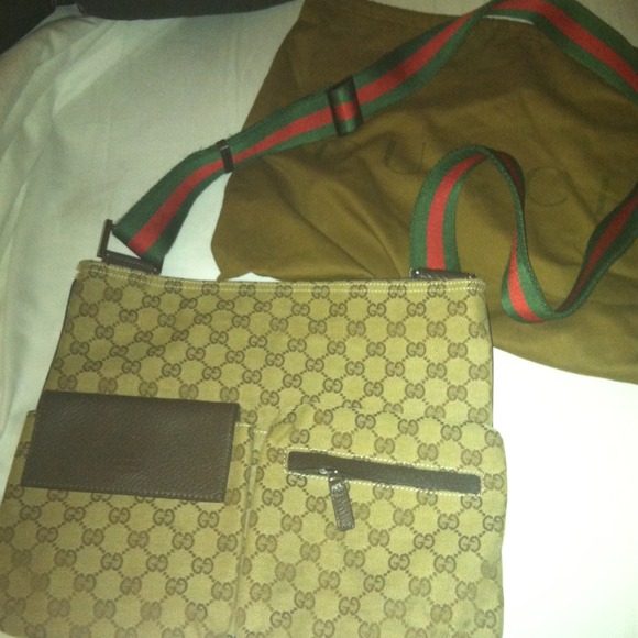 **SOLD**Authentic Gucci Messenger Bag w/dust bag!