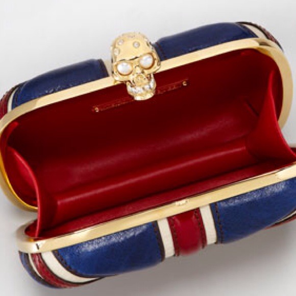 🌟Host Pick🌟Alexander McQueen Union Jack Bag - Picture 2 of 2