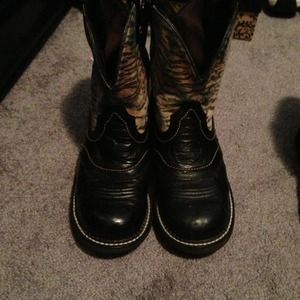 🎀HOLD🎀Justin Gypsy Boots