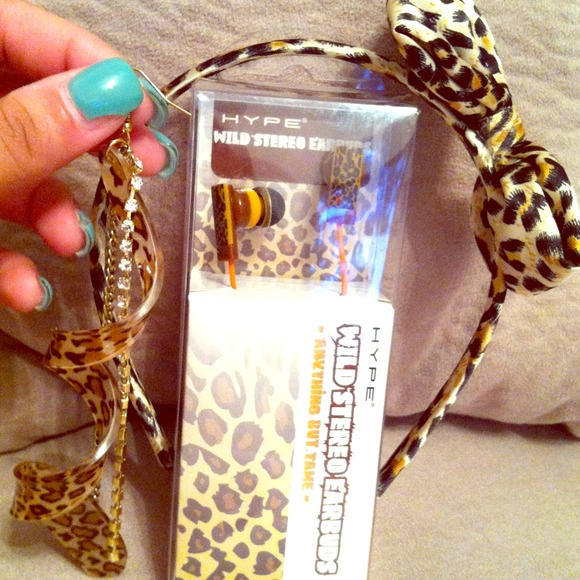 ✳SOLD✳!!!Animal Print Accessory bundle