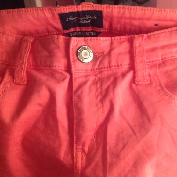 American Eagle coral/pink jeggings 🎉trade🎉