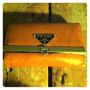 Vintage prada Milan wallet 🎀