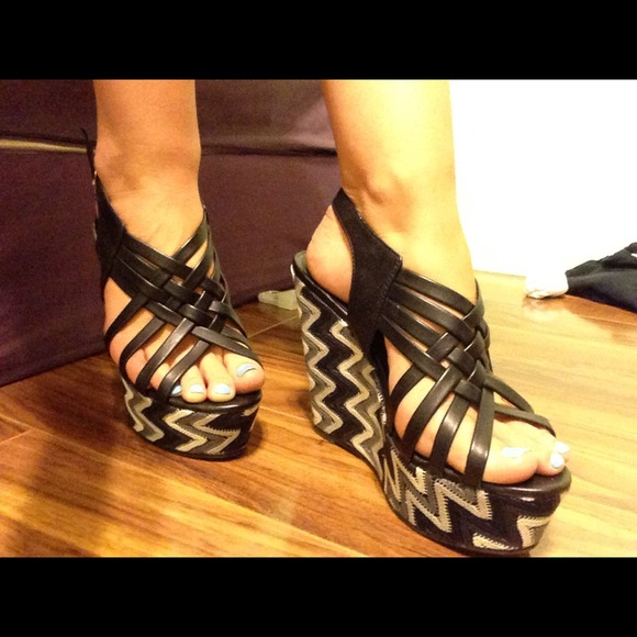 Funky black wedges - Picture 1 of 2