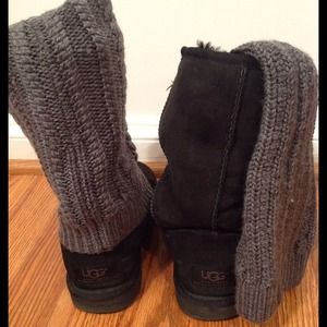 Removable knit overlay