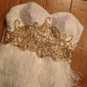 Stunning beaded feather dress prom gala sz 6
