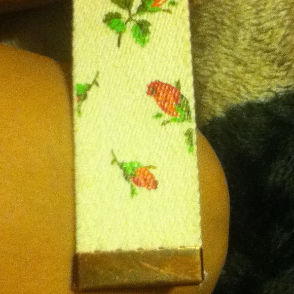 Betsy Johnson rose belt! :) - Picture 4 of 4
