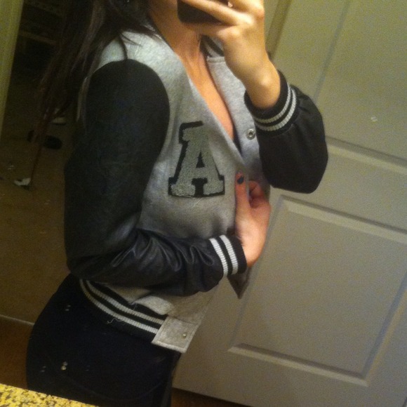 Forever 21 jacket - Picture 2 of 3