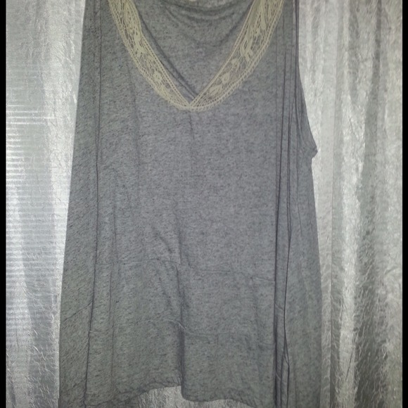 Plus size tee shirt 4x Fashion BugSOLD
