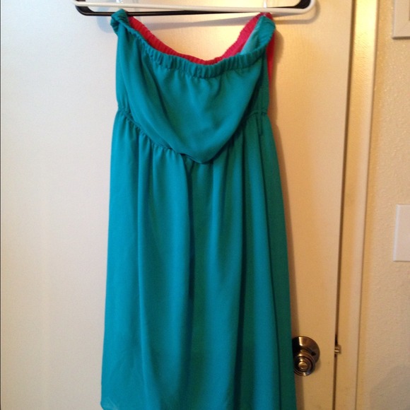 Dress - Picture 1 of 2