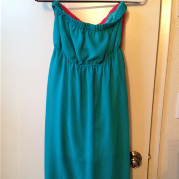 Dress - Picture 2 of 2