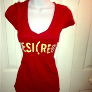 🚫SOLD🚫Desi(red) tee from the gap