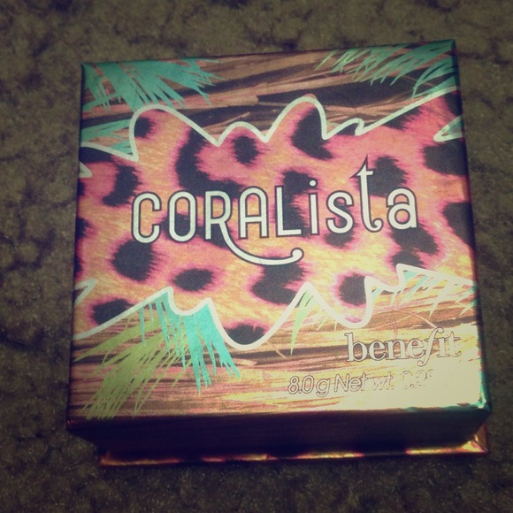 Brand new coralista (benefit makeup) blush!!