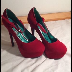Red Sexy Heels size 6