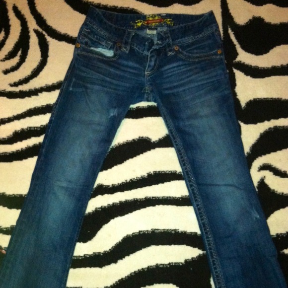 Maurice's size 1/2