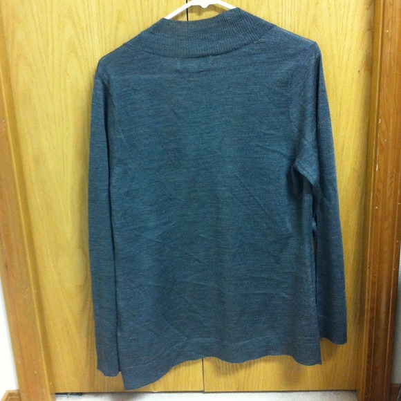 ✨BRAND NEW✨ Grey cardigan - Picture 4 of 4