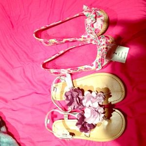 Girls shoes size 2 and 3