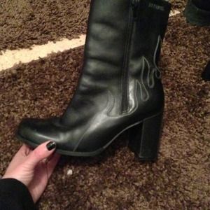 Harley Davidson leather boots