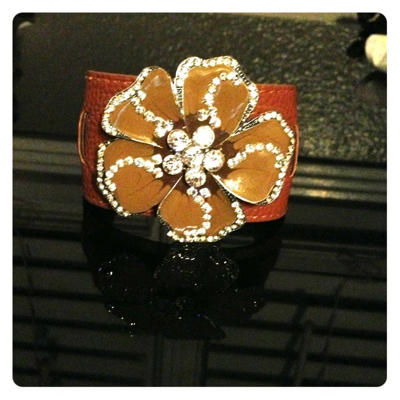 Fashion Flower Bracelet