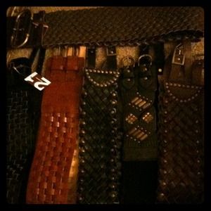 belt bundle 6 cute belts 💚💚💚💚 Forever 21 S/M