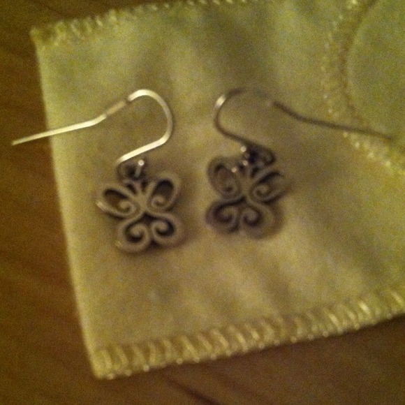 💎NEVER WORN JAMES AVERY EARRINGS💎