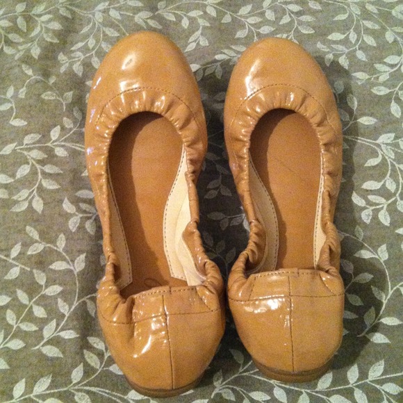 Nude patent leather flats