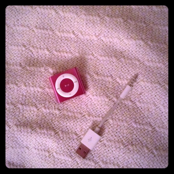 SOLD- IPod Shuffle 2GB Hot Pink