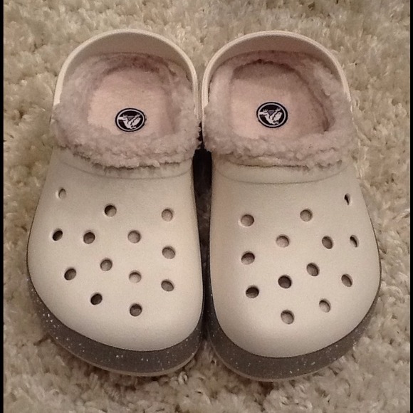BUNDLE**Girls White Crocs + 4 items
