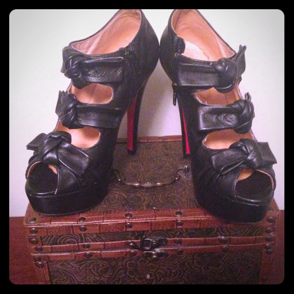 Christian Louboutin inspired sz 38 black leather