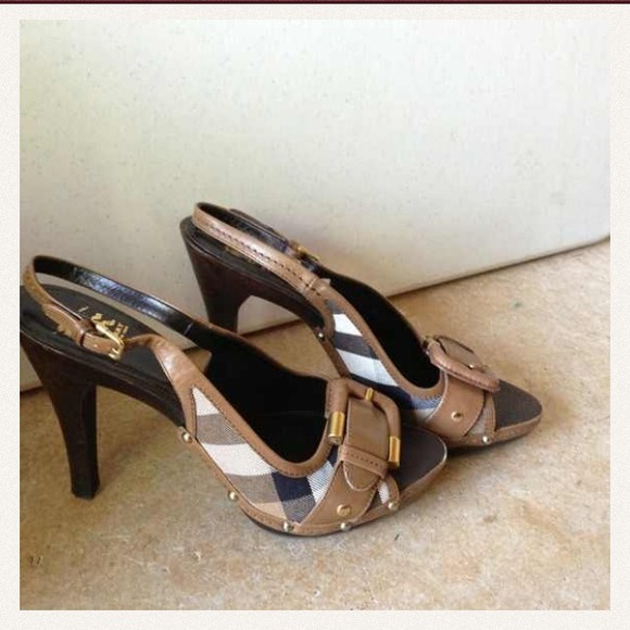 🚫Traded🚫 Burberry heels