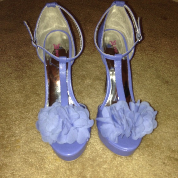 🙌REDUCED🙌Fabulous 👠👠 - Picture 2 of 4