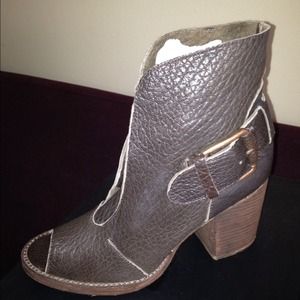 Brand new Joe jeans boots