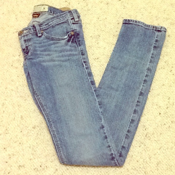 🚫Sold 🚫Hollister jeans (reduced)👇