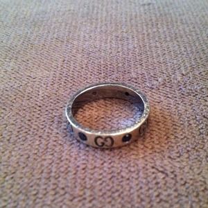 Gucci ring