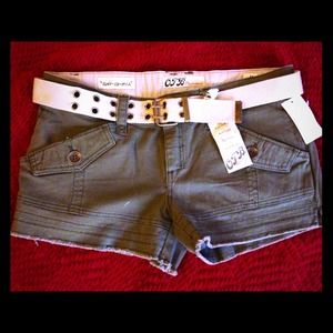 🌸OTB green shorts🌸