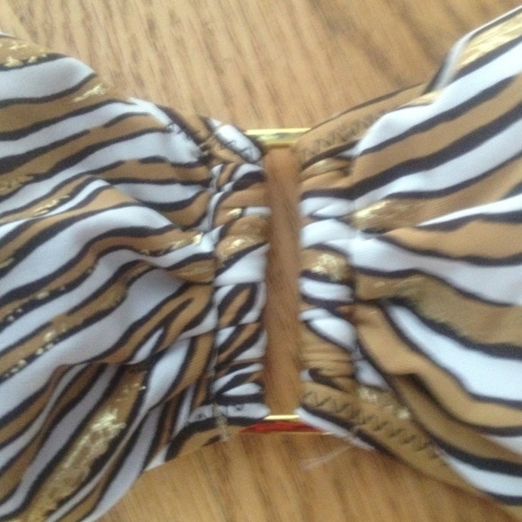 Traded***** Trina Turk bikini - Picture 3 of 4