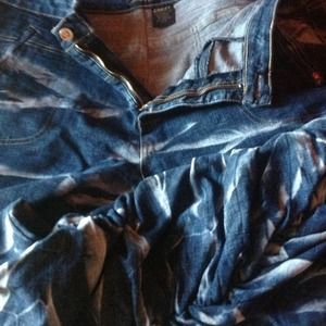 Denim jeans with white designs