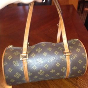 Pretty brown handbag