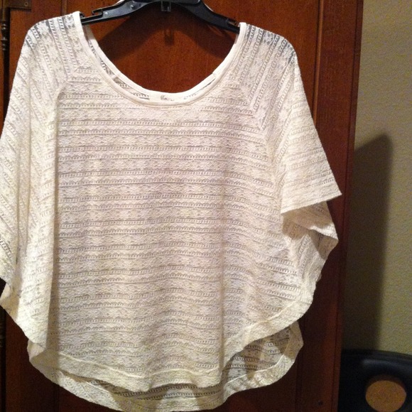 Forever 21 cream colored lace type top