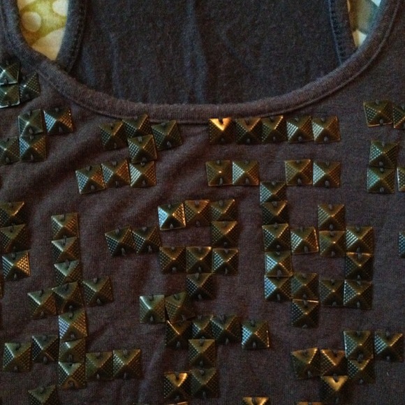 Tank top with metal embellishments - Picture 2 of 2