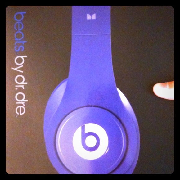 Beats by dre studio headphones REDUCED
