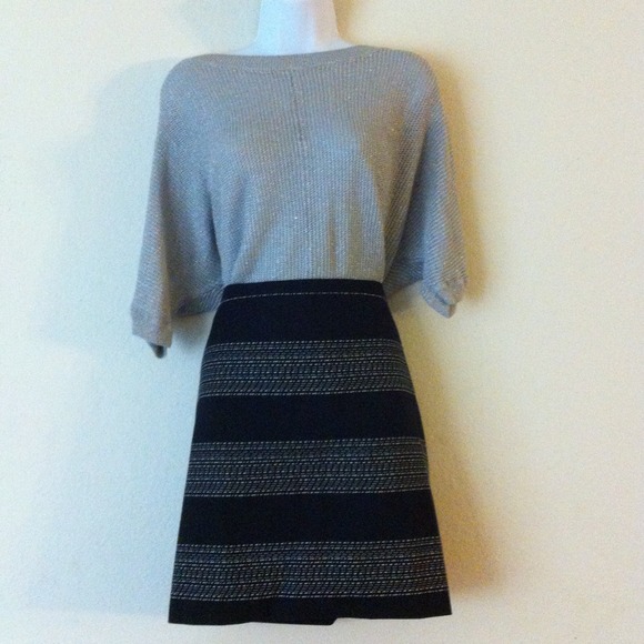 🚫SOLD🚫 LOFT black/white mini skirt - Picture 1 of 3