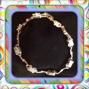 Lightweight silver bracelet