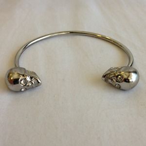 ❌BUNDLED Silver Skull Head Bangle Bracelet