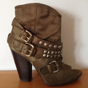 Ash booties size 39.5 - HAVING A SALE!
