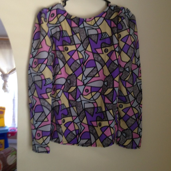 Top, brand new never wear