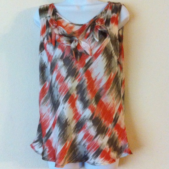 🚫SOLD🚫 Multi-color sleeveless tank - Picture 1 of 3