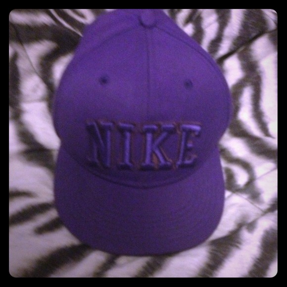 Purple nike snapback hat