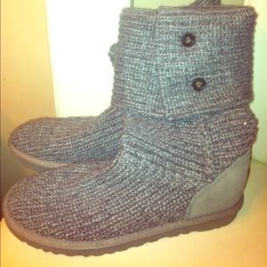UGGS Classic Grey Cardy Boots NWOT